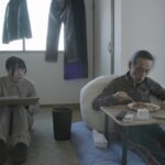 “監督・主演＋24役”俳優・菅原雪が26役を担った意欲作！『おててつないで』